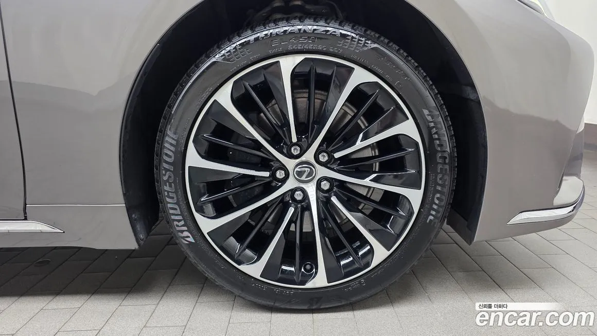 Lexus LS 2023 из KR, фото 5