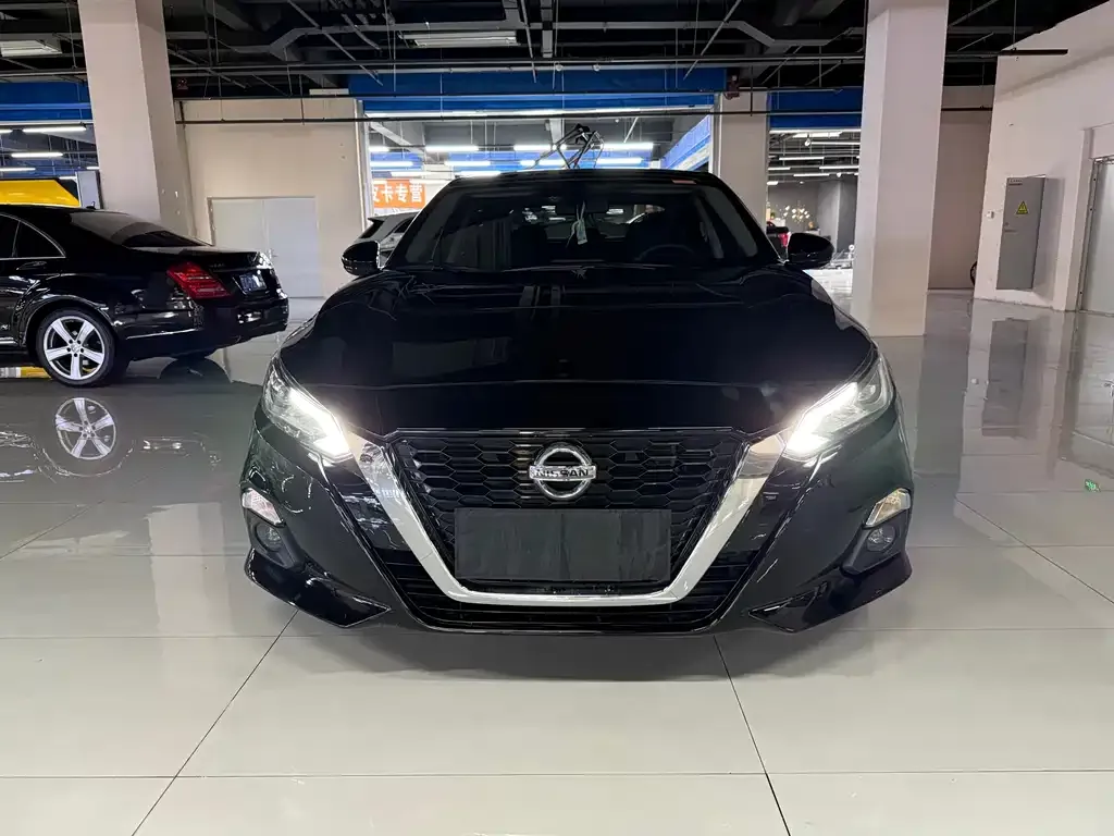 Nissan Teana 2022 из CN, фото 2