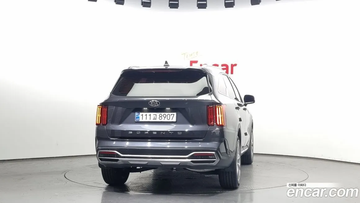Kia Sorento — фото 4