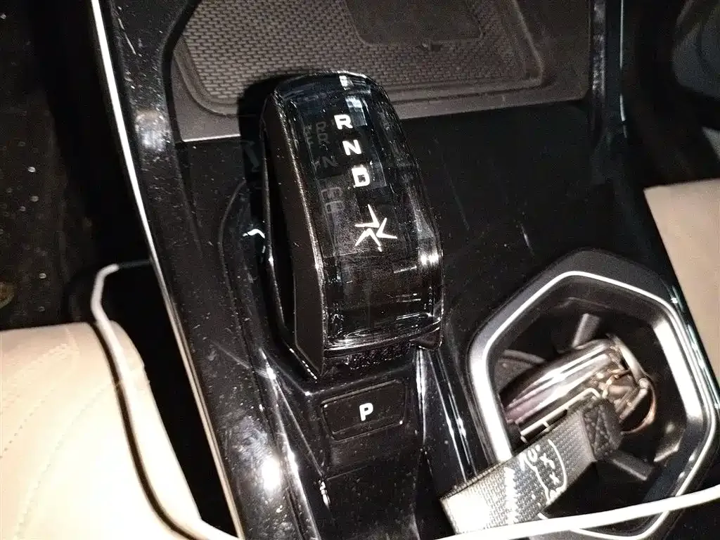 Geely Boyue L 2024 из CN, фото 7