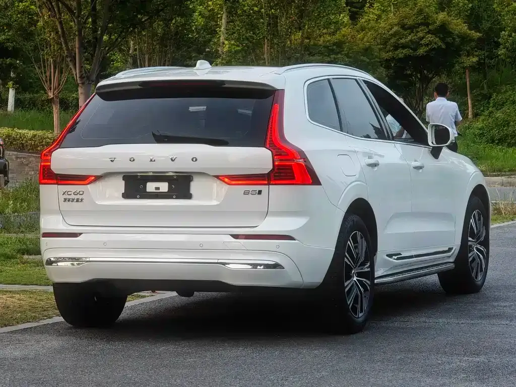 Volvo XC60 2022 из CN, фото 8