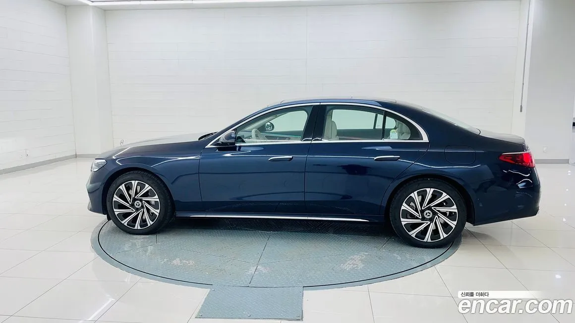 Mercedes-Benz E-Class 2025 из KR, фото 2