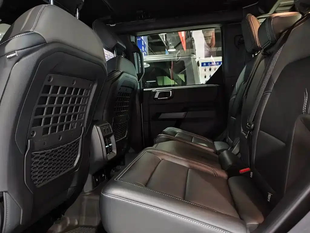 Ford Bronco 2025 из CN, фото 6