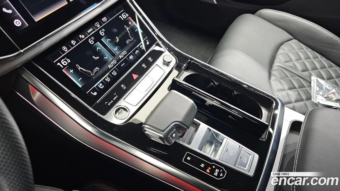 Audi Q8 2023 из KR, фото 9
