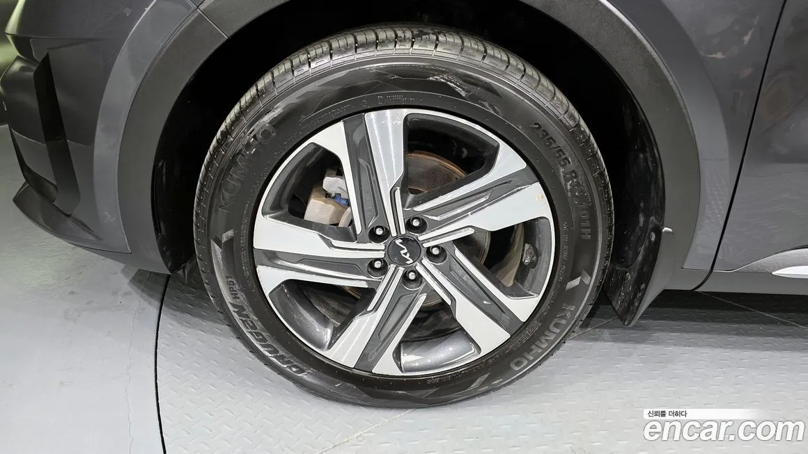 Kia Sorento — фото 5