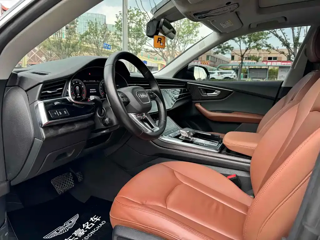 Audi Q8 2021 из CN, фото 4