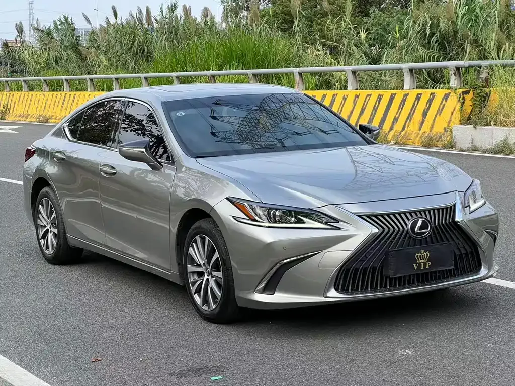 Lexus ES 2021 из CN, фото 3