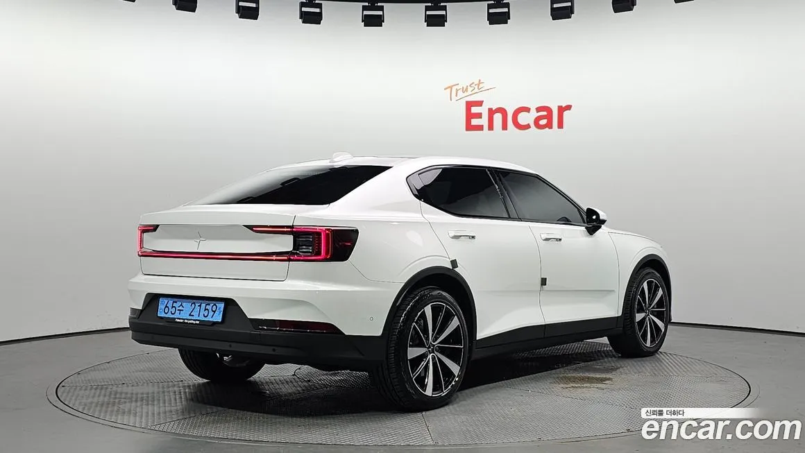 Polestar Polestar 2 — фото 2