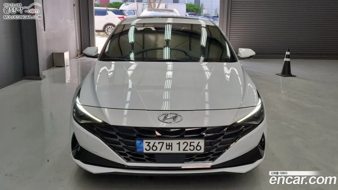 Hyundai AVANTE — фото 3