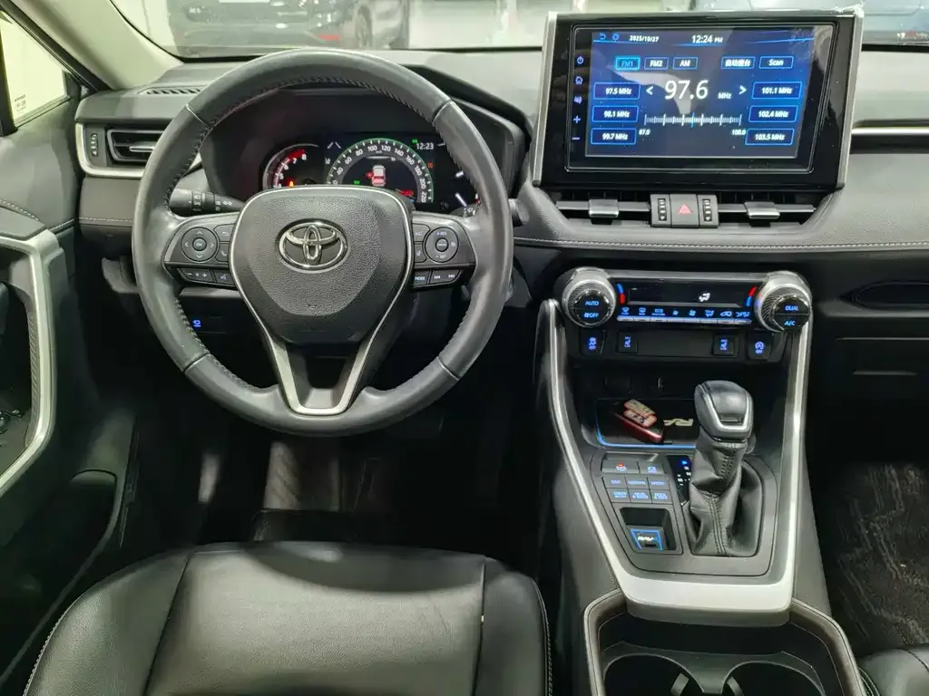 Toyota RAV4 2021 из CN, фото 10