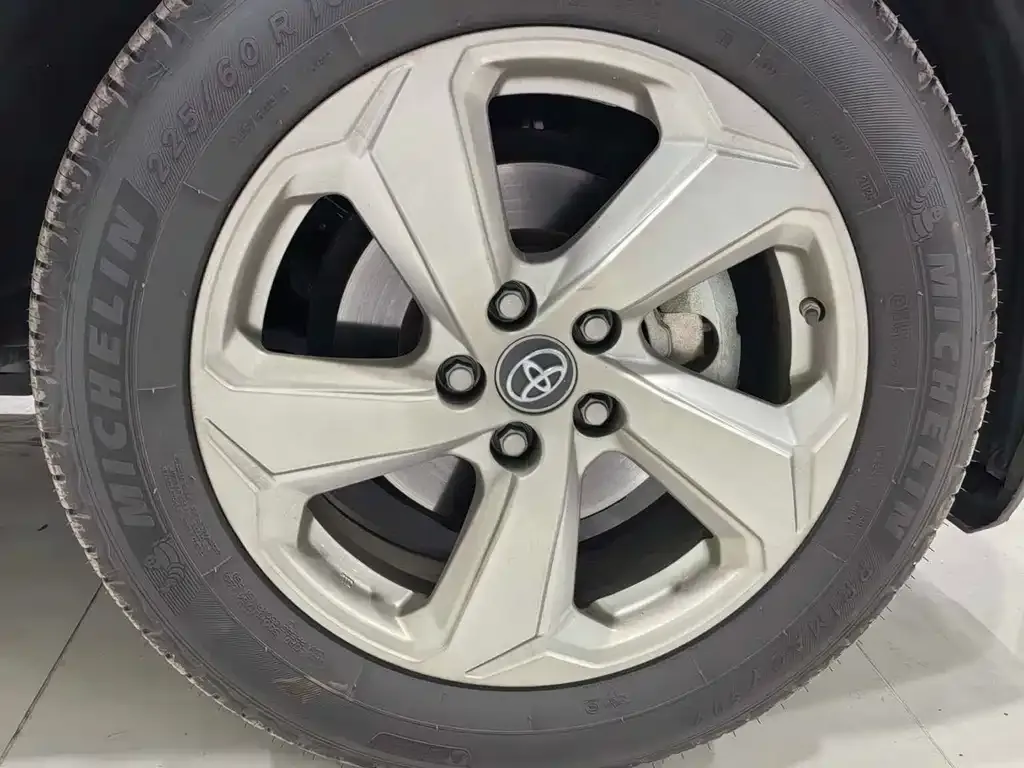 Toyota RAV4 2021 из CN, фото 7