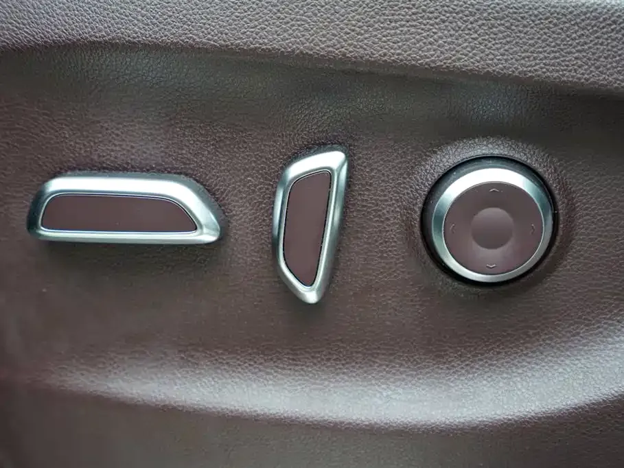 Buick GL8 2021 из CN, фото 6