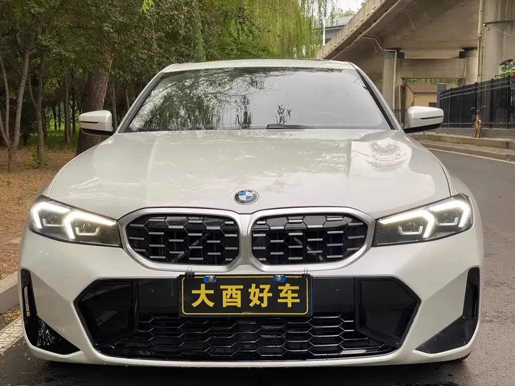 BMW 3 Series 2024 из CN, фото 2