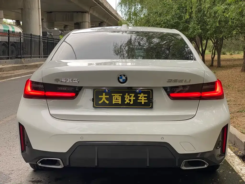 BMW 3 Series 2024 из CN, фото 8