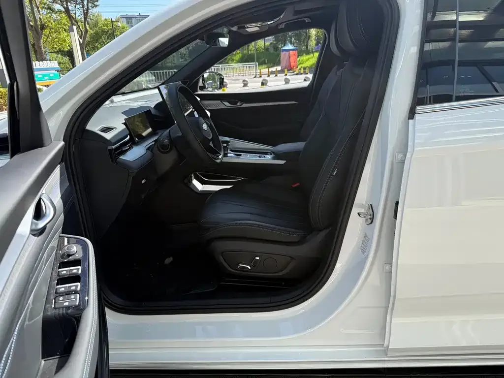 Geely Xingrui 2025 из CN, фото 9