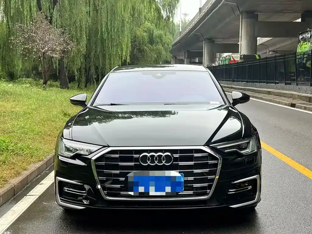 Audi A6L 2023 из CN, фото 2