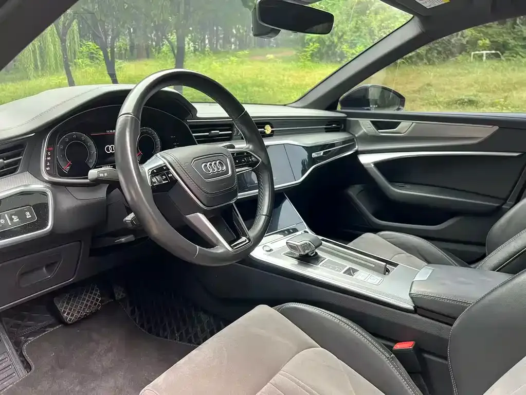 Audi A6L 2023 из CN, фото 6