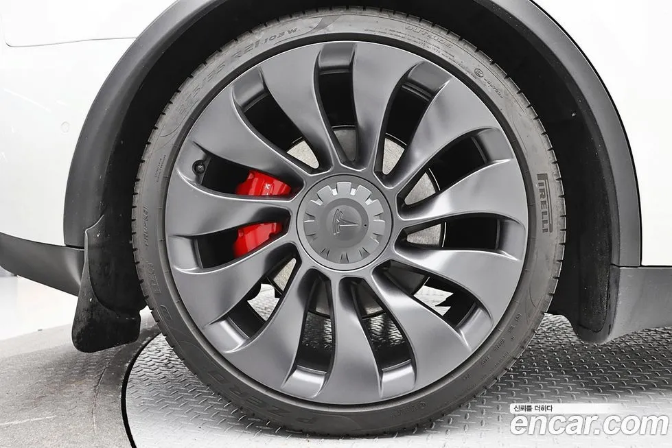 Tesla Model Y 2021 из KR, фото 8