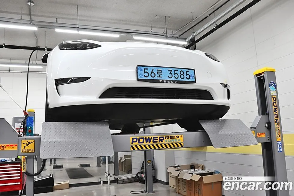 Tesla Model Y 2021 из KR, фото 9