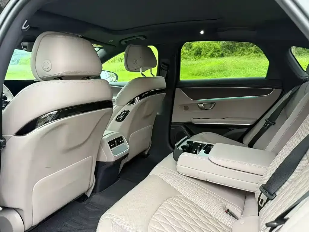 [object Object] Han 2024 из CN, фото 4