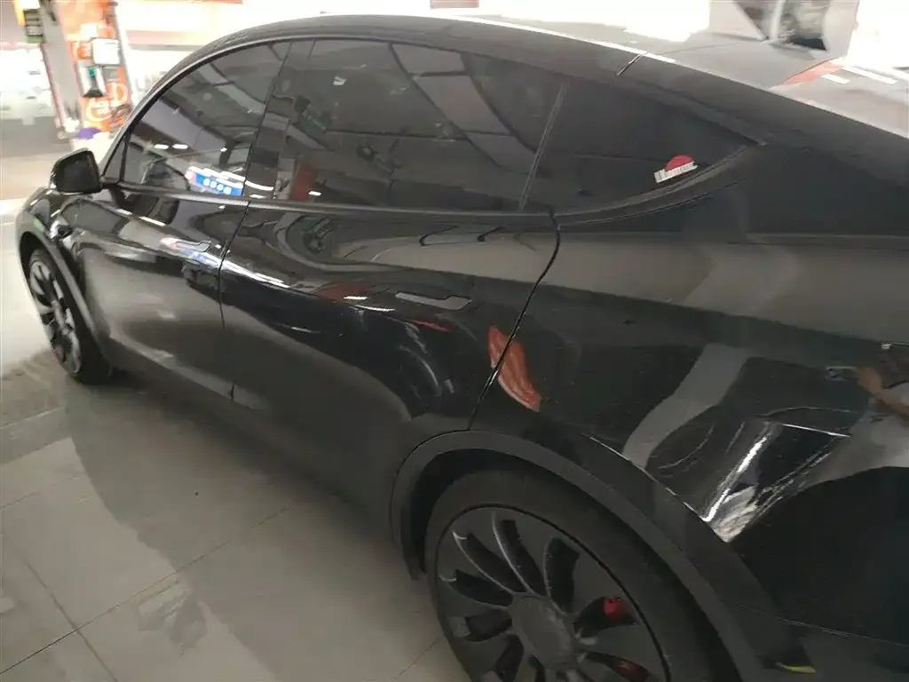 Tesla Model Y 2025 из CN, фото 5