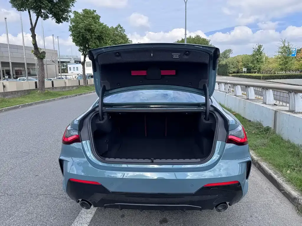 BMW 4 Series 2025 из CN, фото 10