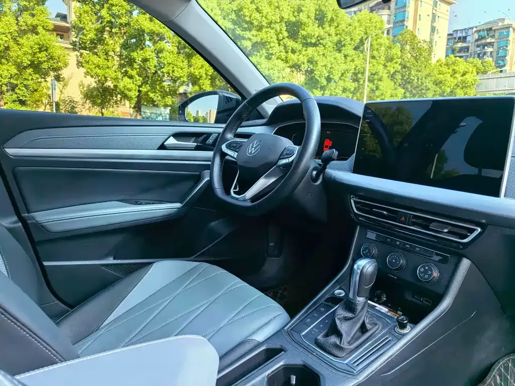 Volkswagen Lavida 2023 из CN, фото 10