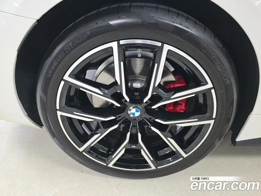 BMW 4-Series 2025 из KR, фото 5