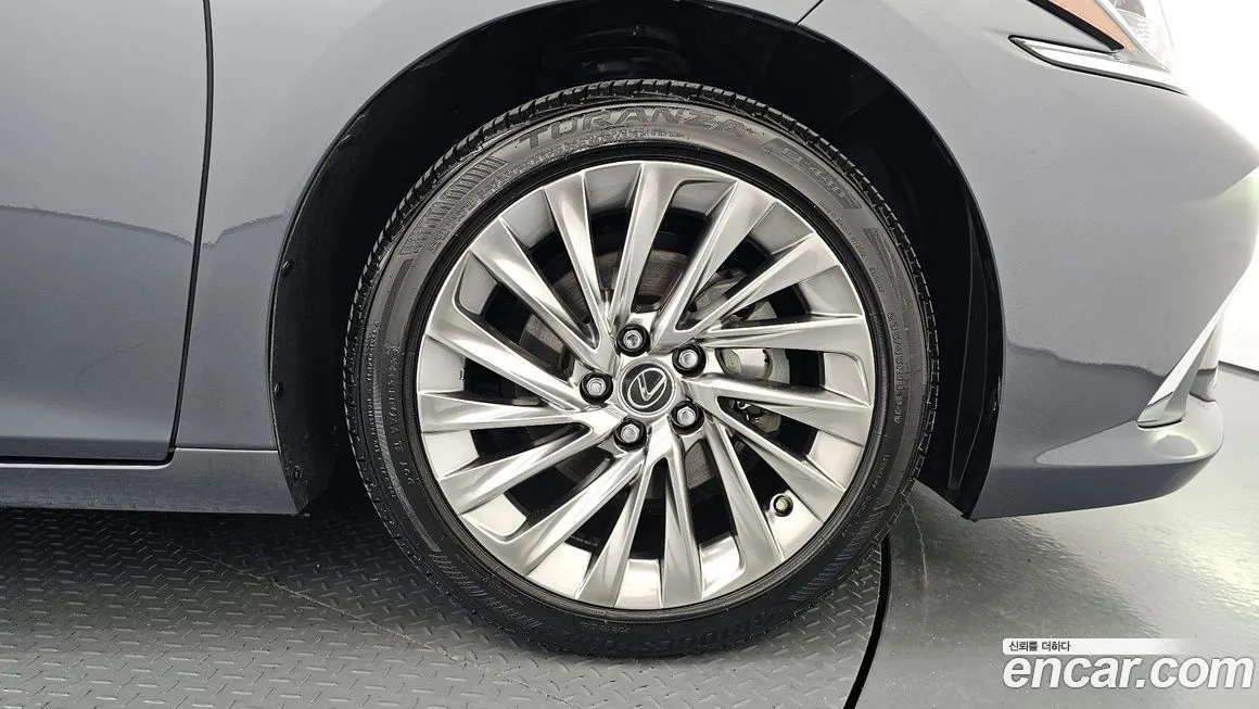 Lexus ES 2024 из KR, фото 5