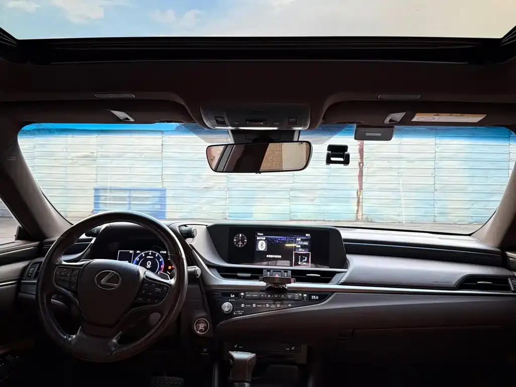 Lexus ES 2021 из CN, фото 6
