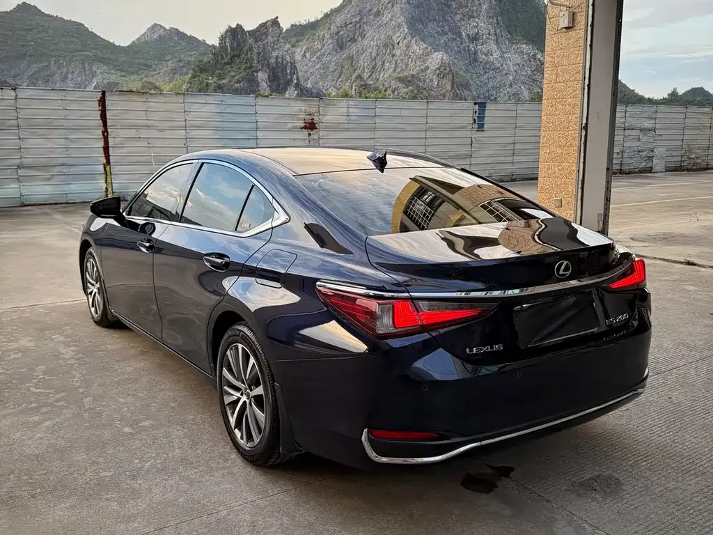 Lexus ES 2021 из CN, фото 9