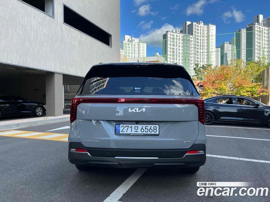 Kia Carnival — фото 4