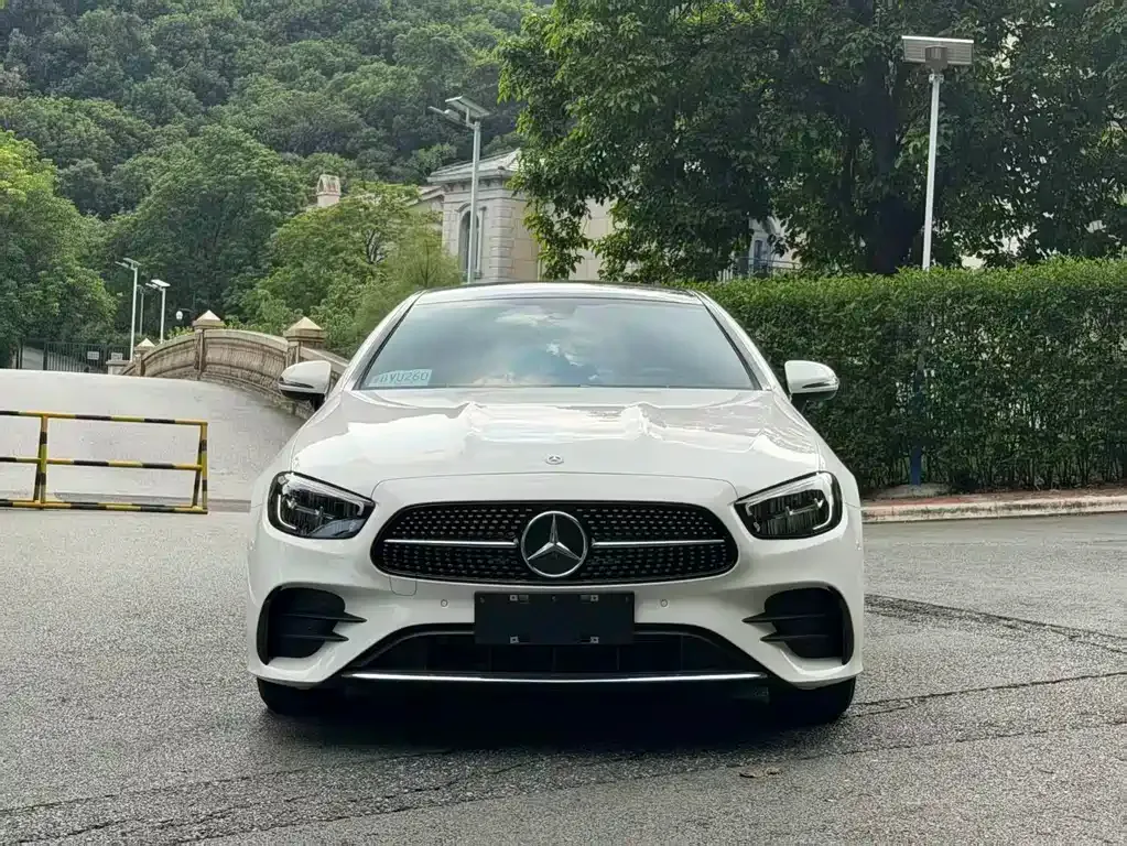 Mercedes-Benz E-Class (Import) 2021 из CN, фото 2