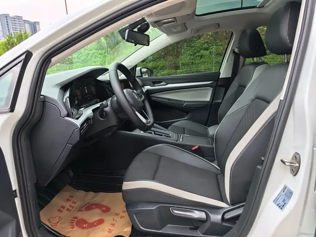 Volkswagen Golf 2021 из CN, фото 7