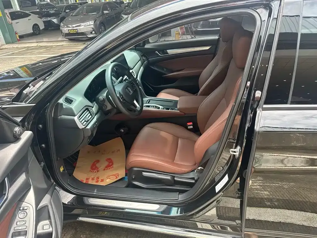 Honda Inspire 2021 из CN, фото 7