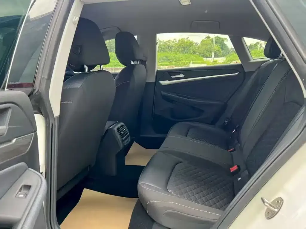 Volkswagen Lamando 2022 из CN, фото 6