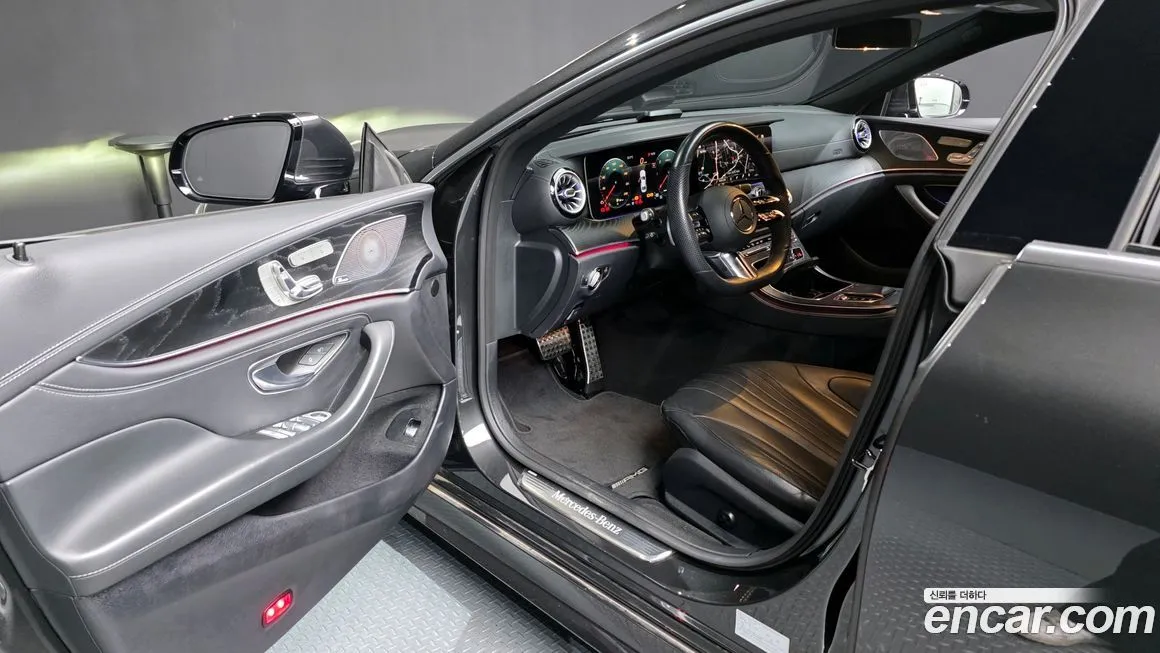 Mercedes-Benz CLS-Class — фото 10