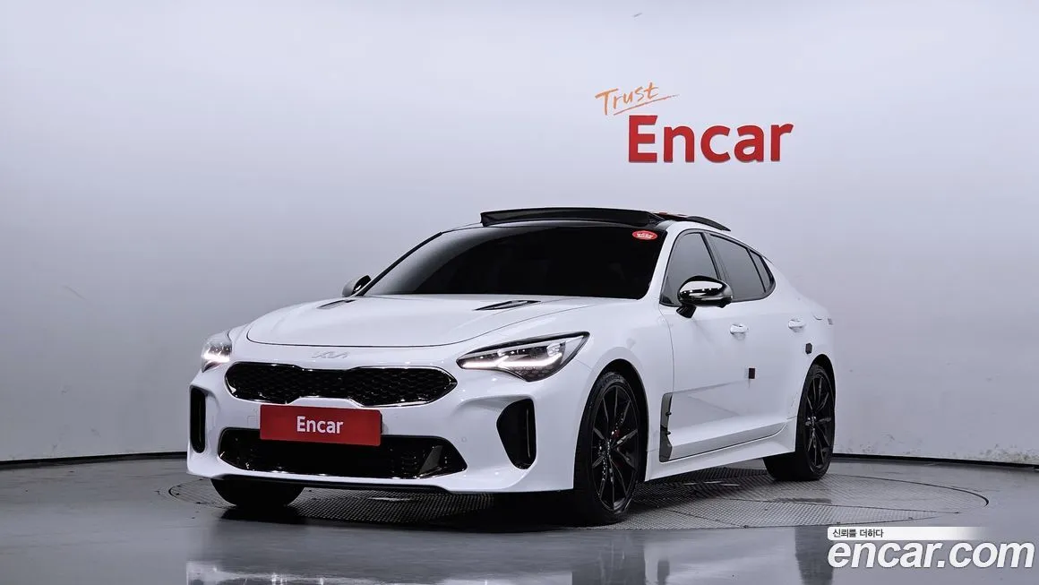 Kia Stinger 2023 из KR, фото 1
