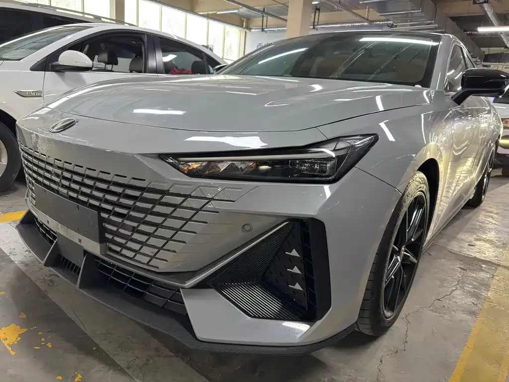 Changan UNI-V 2023 из CN, фото 1