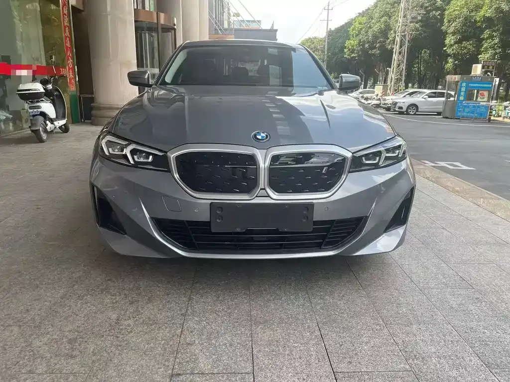 BMW i3 2023 из CN, фото 2
