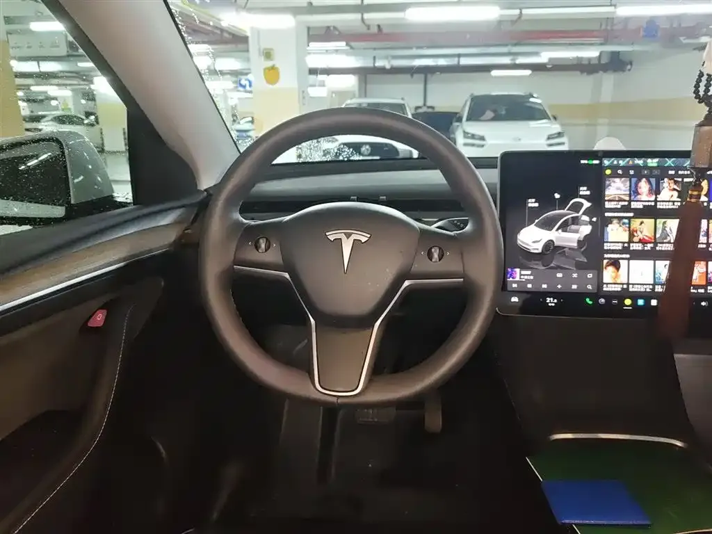 Tesla Model Y 2023 из CN, фото 3