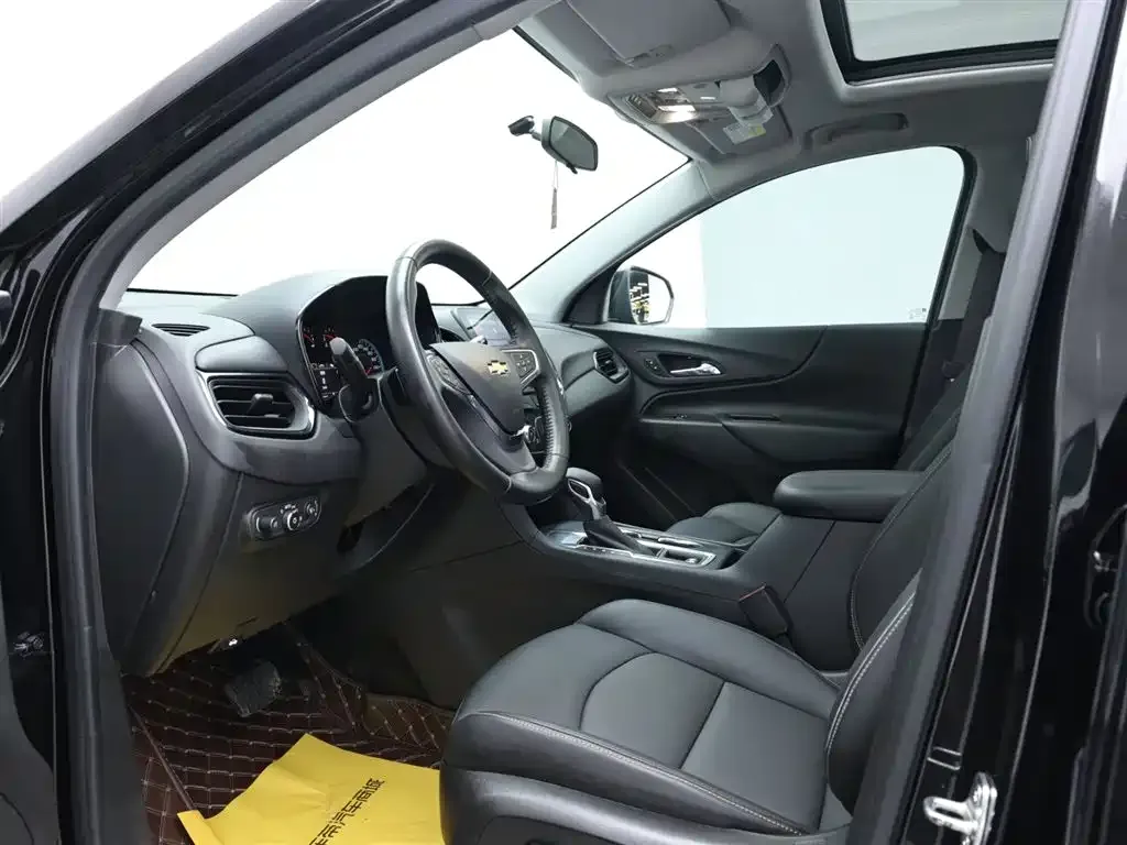 Chevrolet Equinox 2022 из CN, фото 8