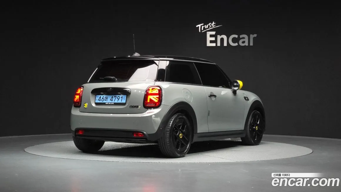 Mini Cooper 2023 из KR, фото 2