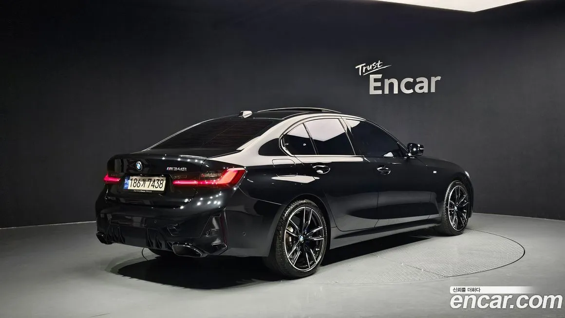 BMW 3-Series 2024 из KR, фото 2
