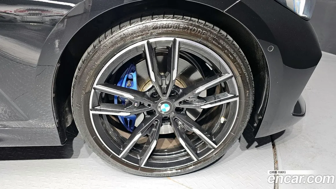 BMW 3-Series 2024 из KR, фото 5