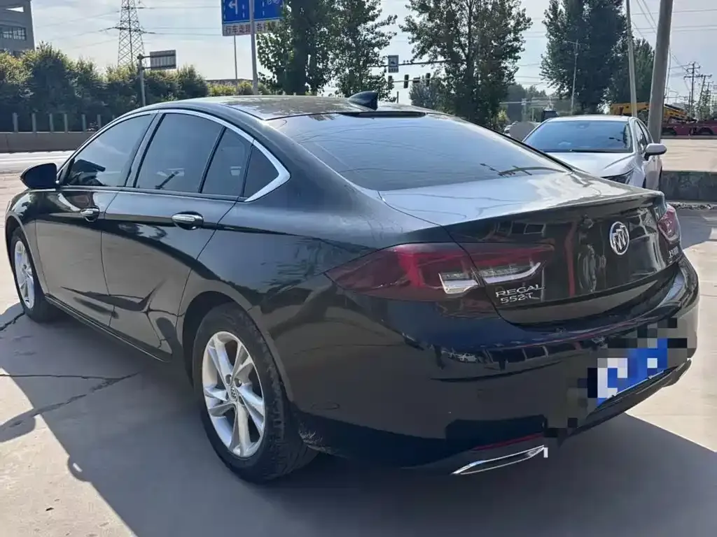 Buick Regal 2023 из CN, фото 3