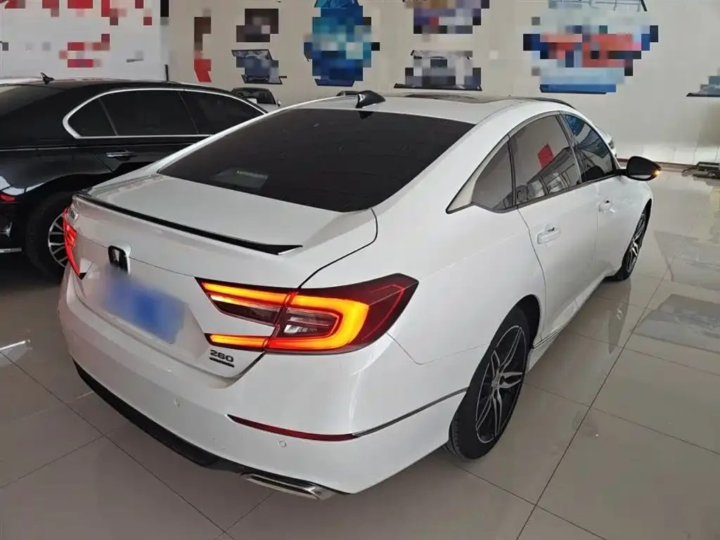 Honda Accord 2023 из CN, фото 7