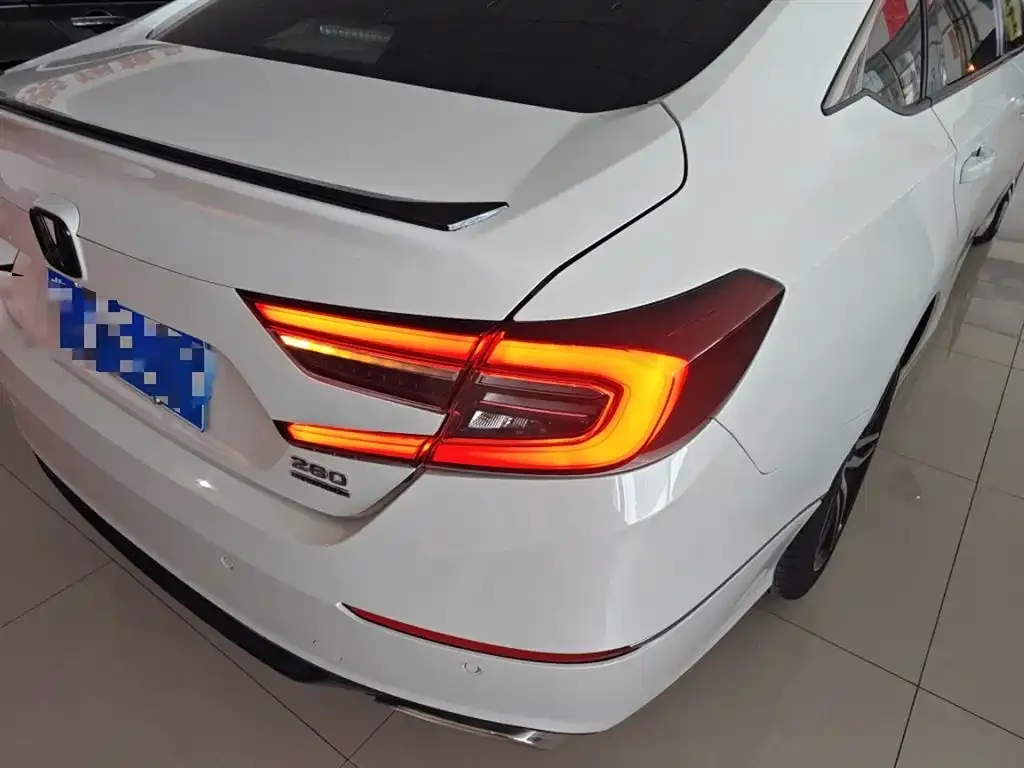 Honda Accord 2023 из CN, фото 8