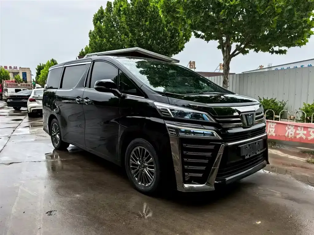 Toyota Vellfire 2022 из CN, фото 1