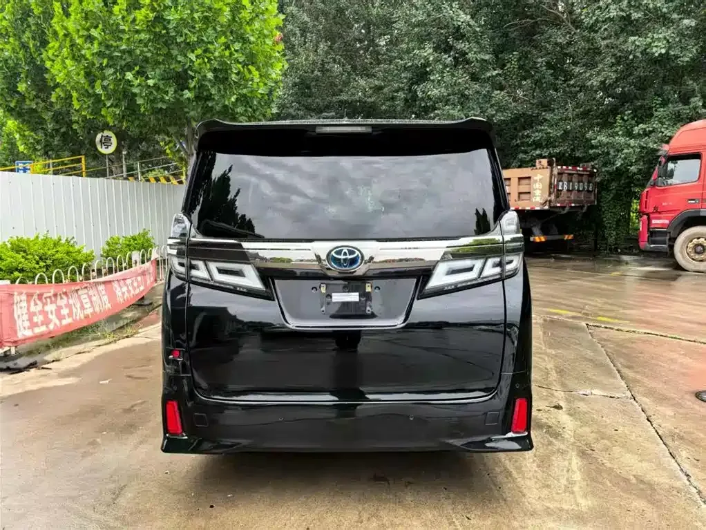 Toyota Vellfire 2022 из CN, фото 5